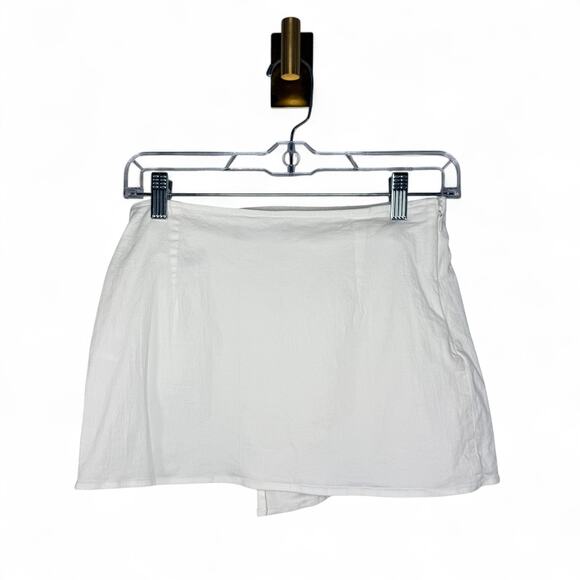 White Fox Wrap Mini Skirt Small Asymmetrical Buckle Y2K Streetwear Bratz Party - Picture 5 of 10